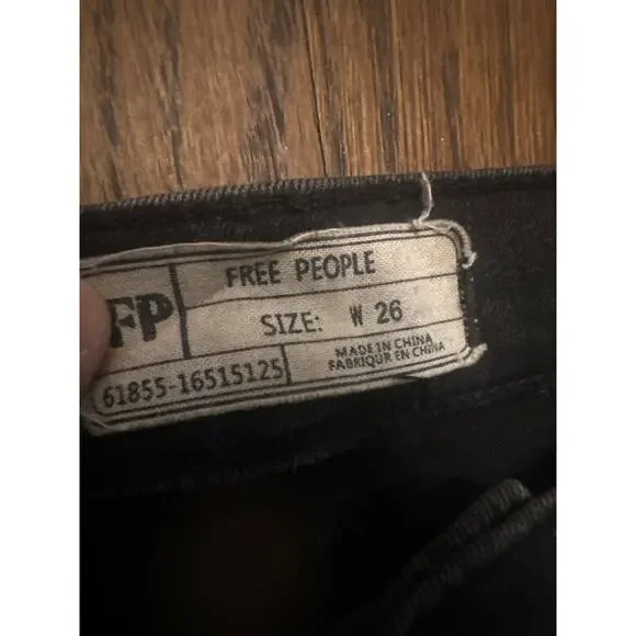 Women 26 Free People Great Heights Frayed Skinny Jeans Black Denim Pants Crop - Picture 4 of 6
